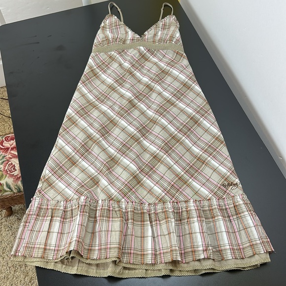 Billabong Plaid Babydoll Ruffle Dress M Smocked Back Adjustable Straps Y… - Picture 6 of 13